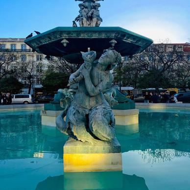 rossio,lisbon,portugal,Lisbon,Lisboa,portugal,statue,fountain