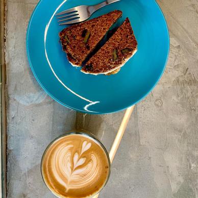 breakfast,coffee,cappuccino,carrotcake