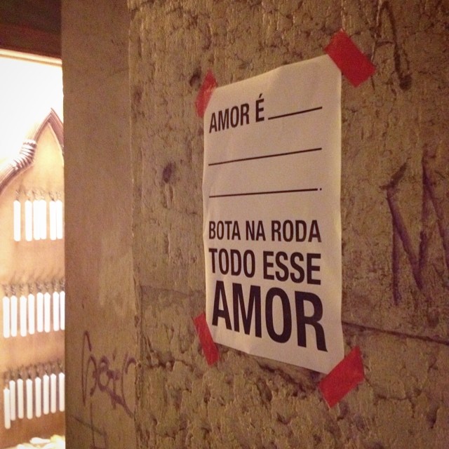 O amor é uma linha em branco, pelos vistos.