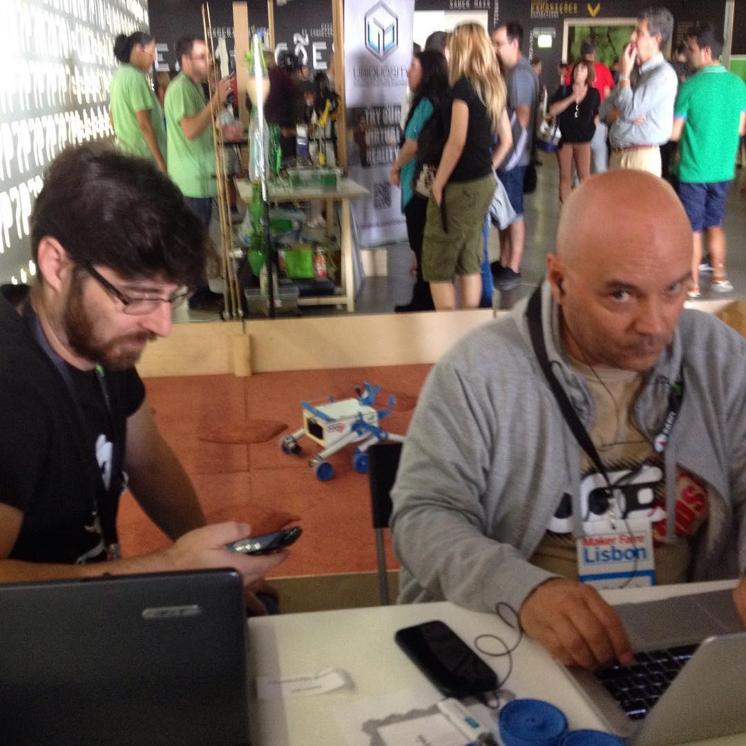 These guys built a mars rover !