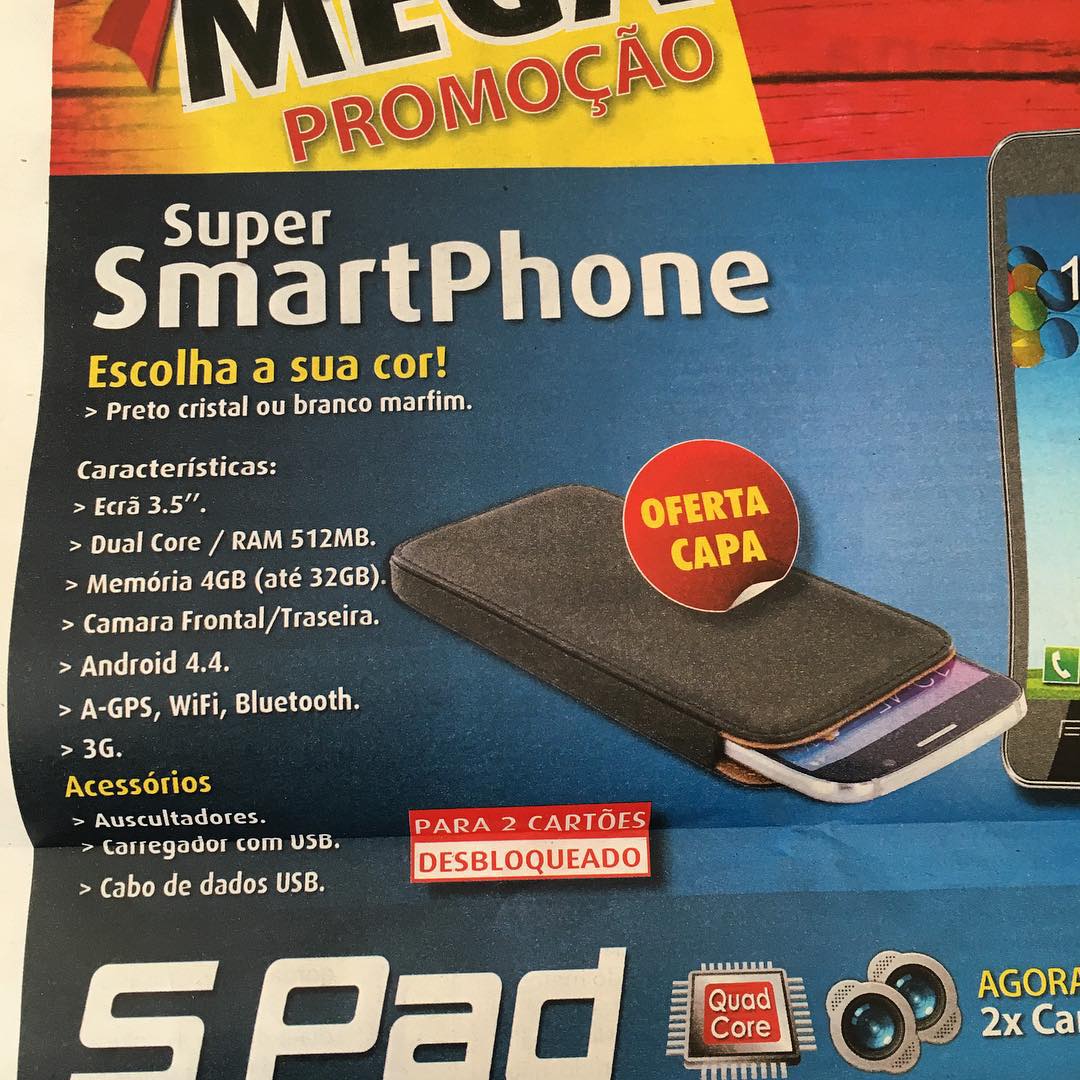 É tão super que até vem com capa!