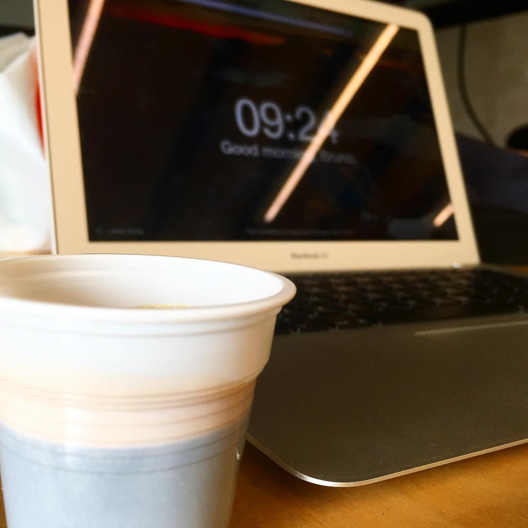 Primeiro, café. Depois, bom dia.