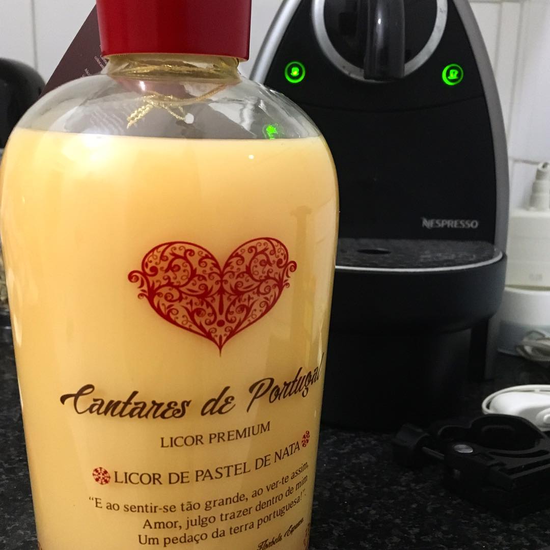 Isto dá um novo sentido à expressão um café e u