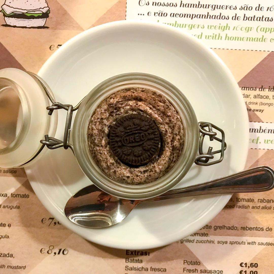 Yes, that is an Oreo mousse. Any other questions?